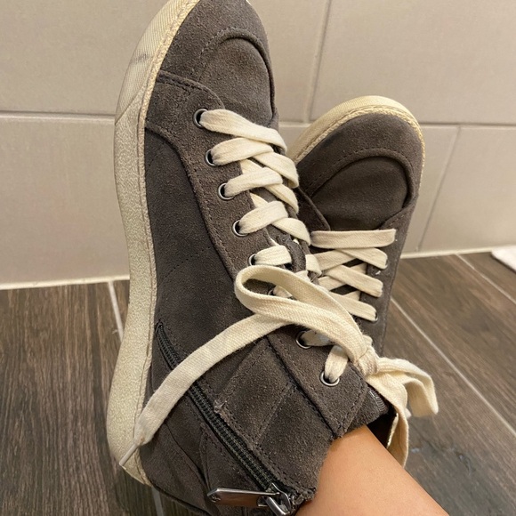 Sam Edelman Britt High Top Sneaker - 8 - Picture 8 of 10